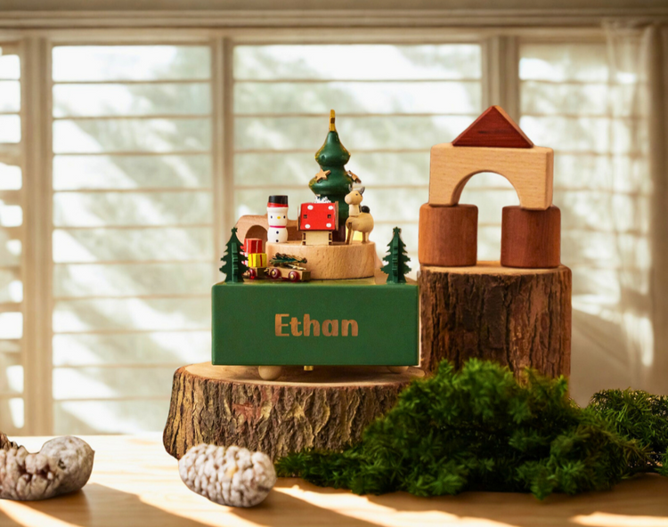 Personalized Wooden Music Box – Name, Melody and Rotating Figures