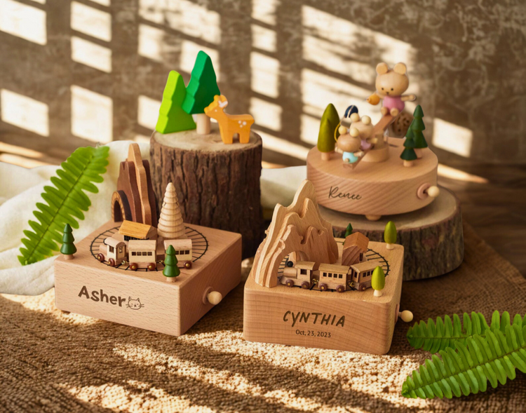 Personalized Wooden Music Box – Name, Melody and Rotating Figures