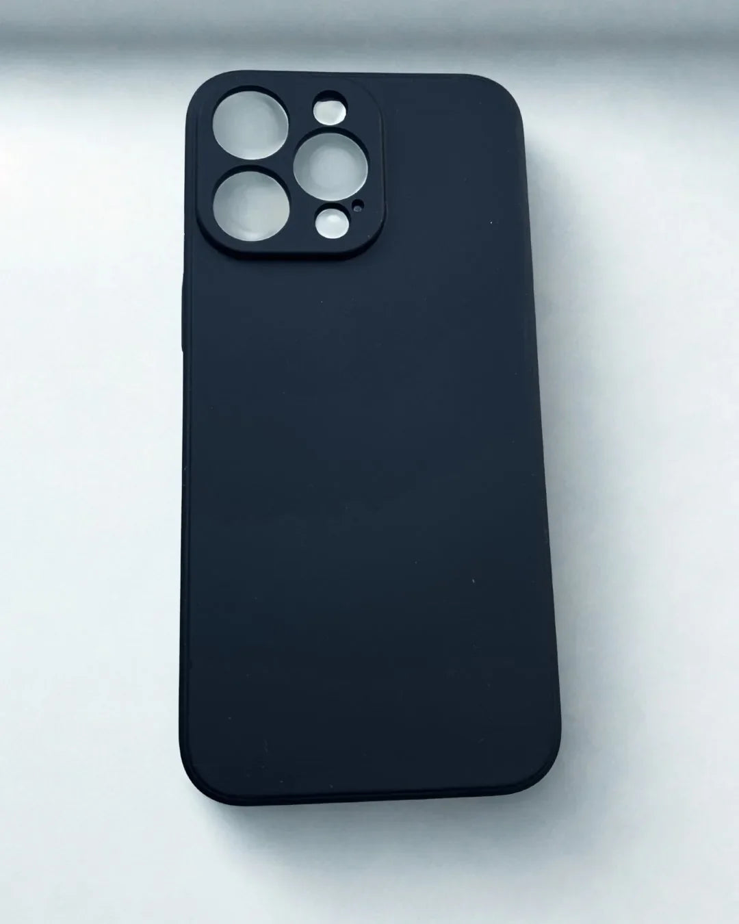 Кейс модел iPhone — Черен