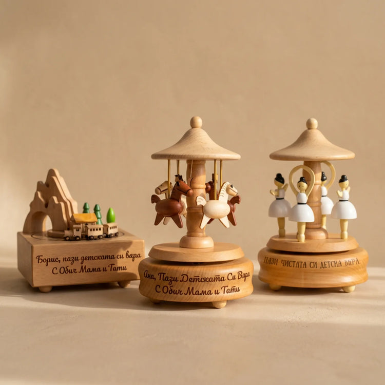 Дървена Музикална Кутия Карусел – Букова с Персонализация