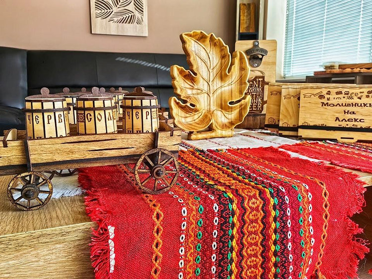 Комплект Солници „Каручка с Бурета“ – Ръчна Изработка, Традиционен Дизайн + Персонализация - Wishifyy