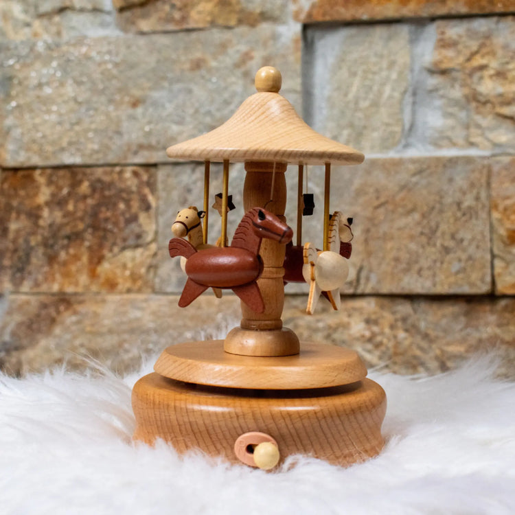 Дървена Музикална Кутия Карусел – Букова с Персонализация - Wishifyy