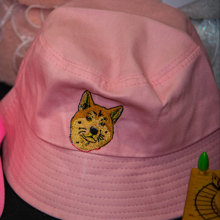 Шапка с Бродирано Куче/Котка по Снимка – Персонализиран Подарък | Бродерия - Wishifyy