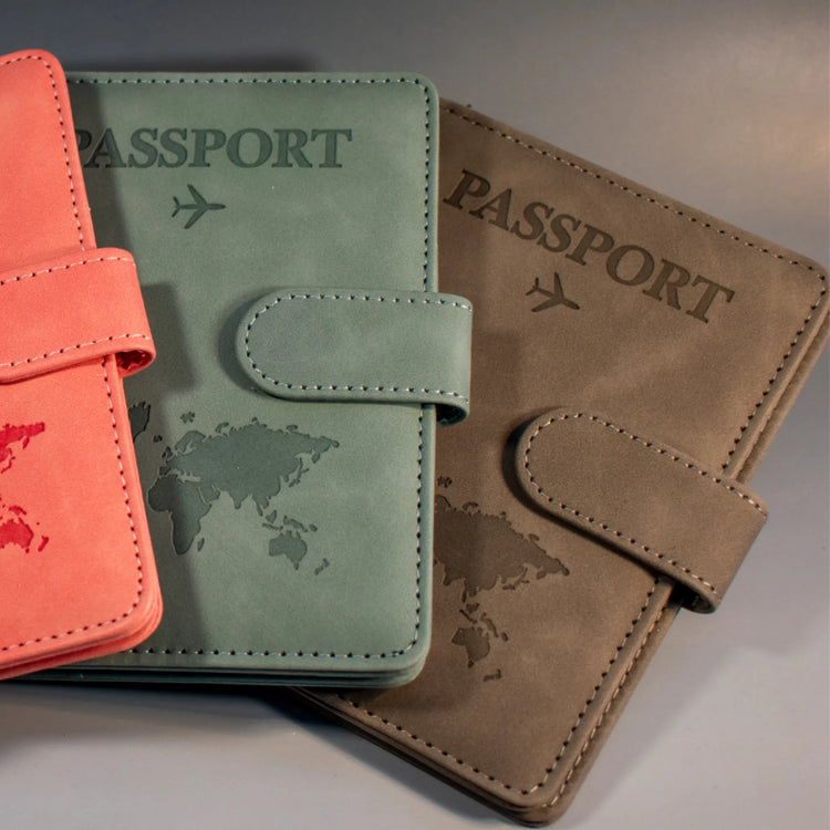 Персонализиран Калъф за Паспорт с Лазерно Гравиране – Име, Инициали или Послание - Wishifyy