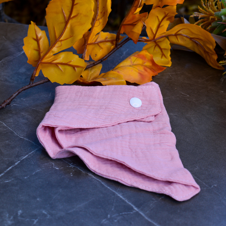 Детски Подаръчен Комплект – Ръчно Изработени Бебешки Играчки с Персонализация