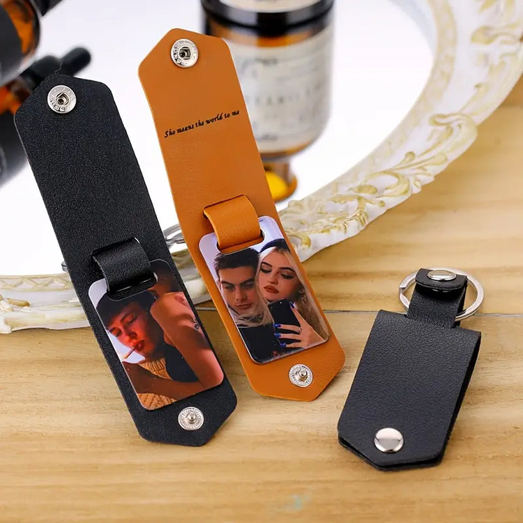 Personalized leather keychain with photo – Ideal gift