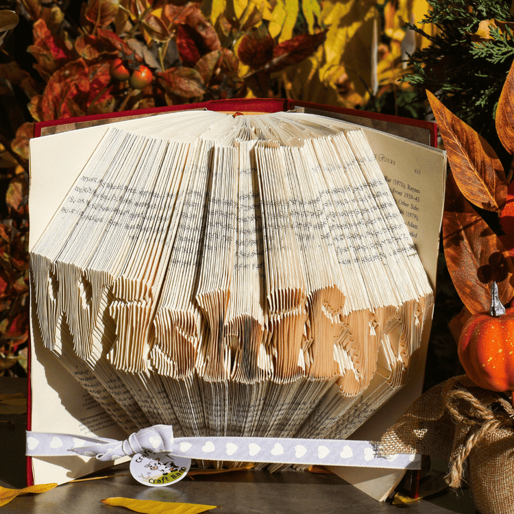 Book Folding Подарък – Персонализирана Сгъната Книга с Име или Дата - Wishifyy