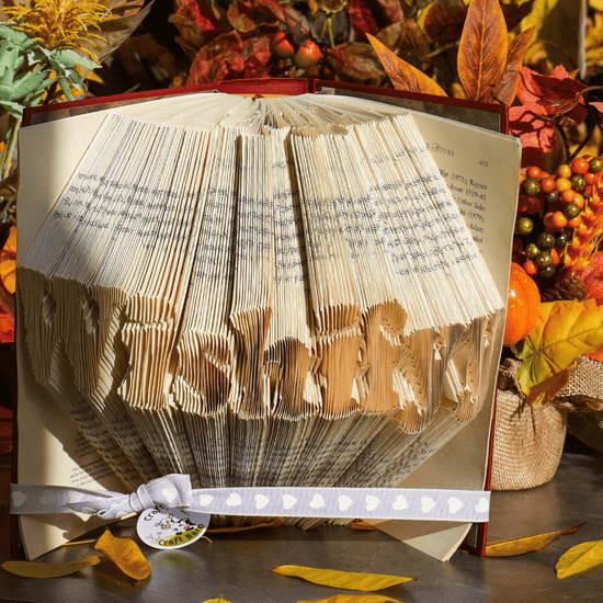 Book Folding Подарък – Персонализирана Сгъната Книга с Име или Дата - Wishifyy