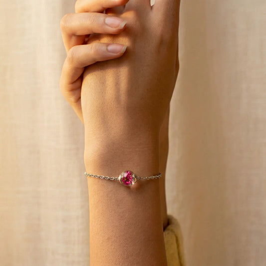 Сребърна Гривна с Истинско Цвете и Персонализация