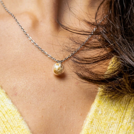 Сребърно Колие с Истинско Цвете и Персонализация