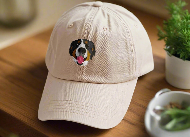 Personalized hat with embroidered pet – By photo