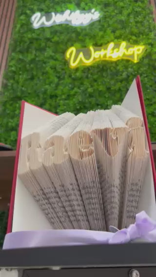 Book Art Personalized – Уникален Подарък с Изкуство от Книги