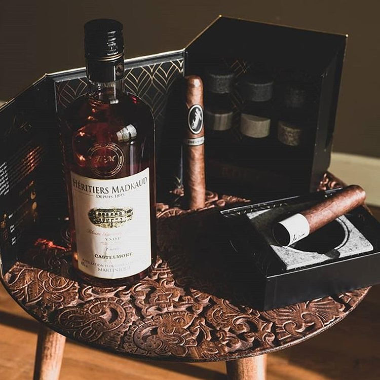 "The Gentleman's" Cigar and Whiskey Set - Personalized Gift