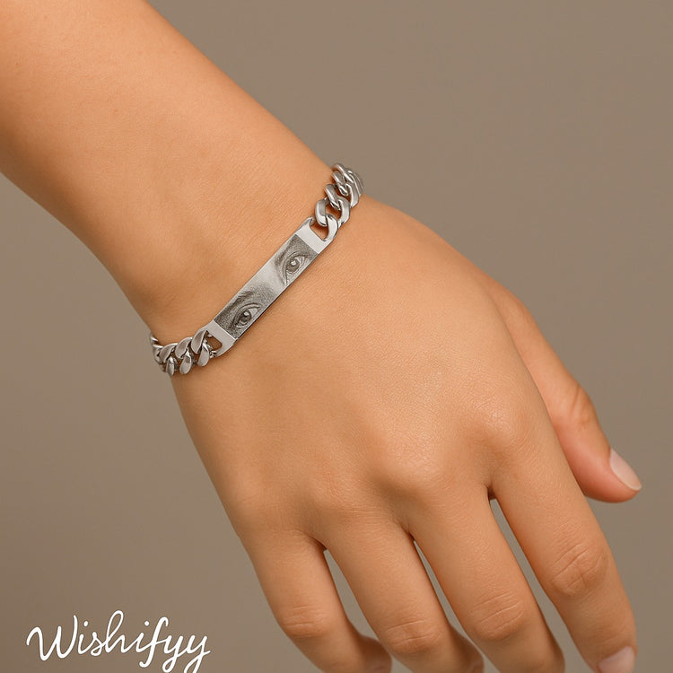 Bracelet with engraved eyes of your choice – Adjustable, stainless steel