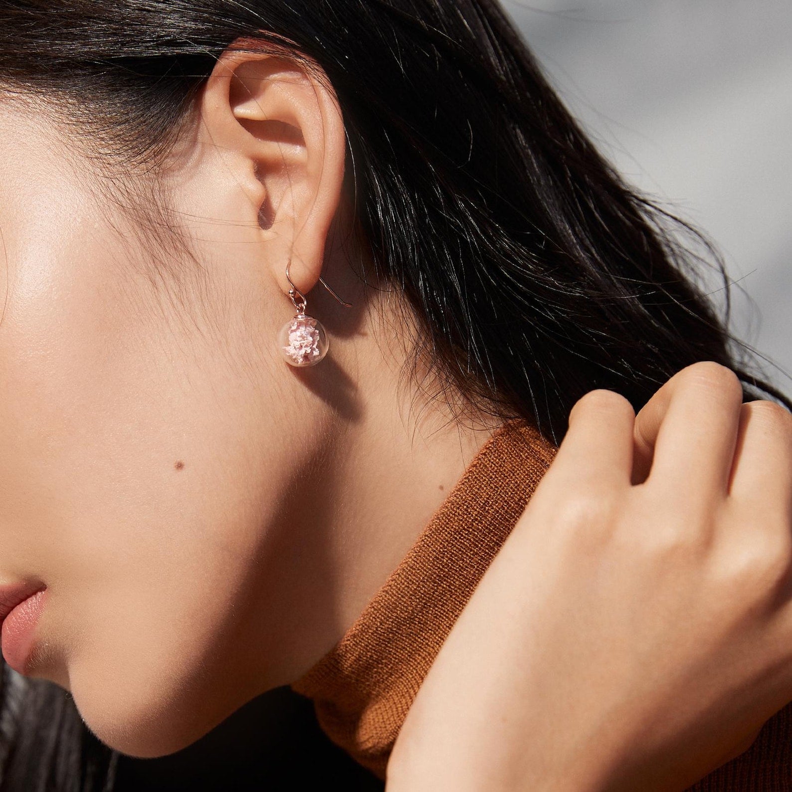 Обеци с Истински Цветя – Ръчна Изработка, Стъклени Топчета | Елегантен Подарък - Wishifyy