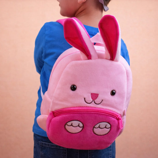 Детска Раница Зайче с Име – Бродирана Персонално, Мека и Удобна - Wishifyy