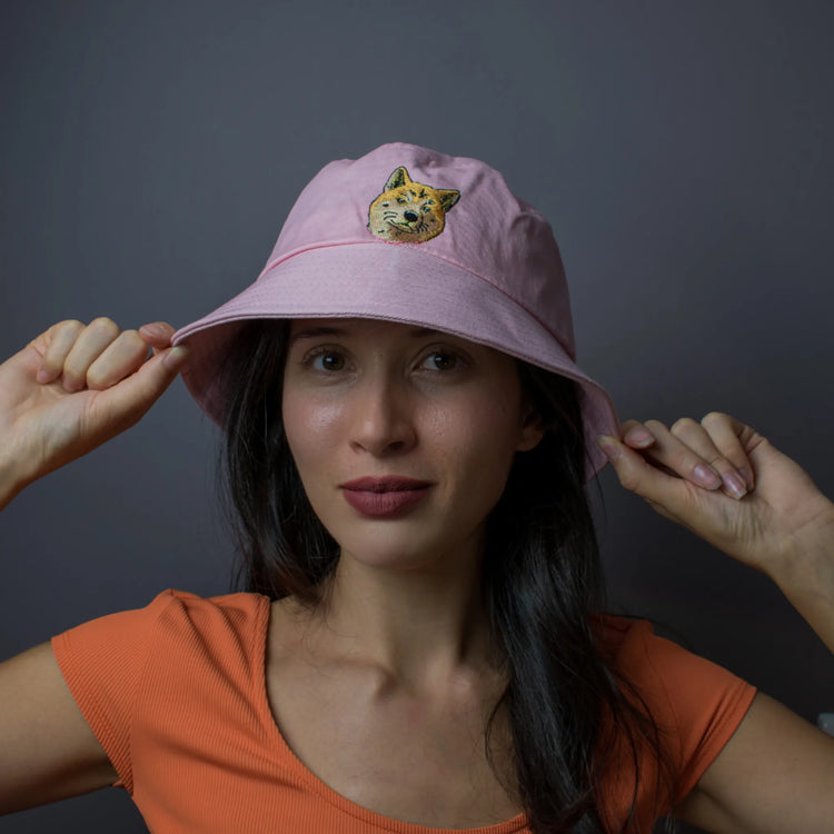 Шапка с Бродирано Куче/Котка по Снимка – Персонализиран Подарък | Бродерия - Wishifyy