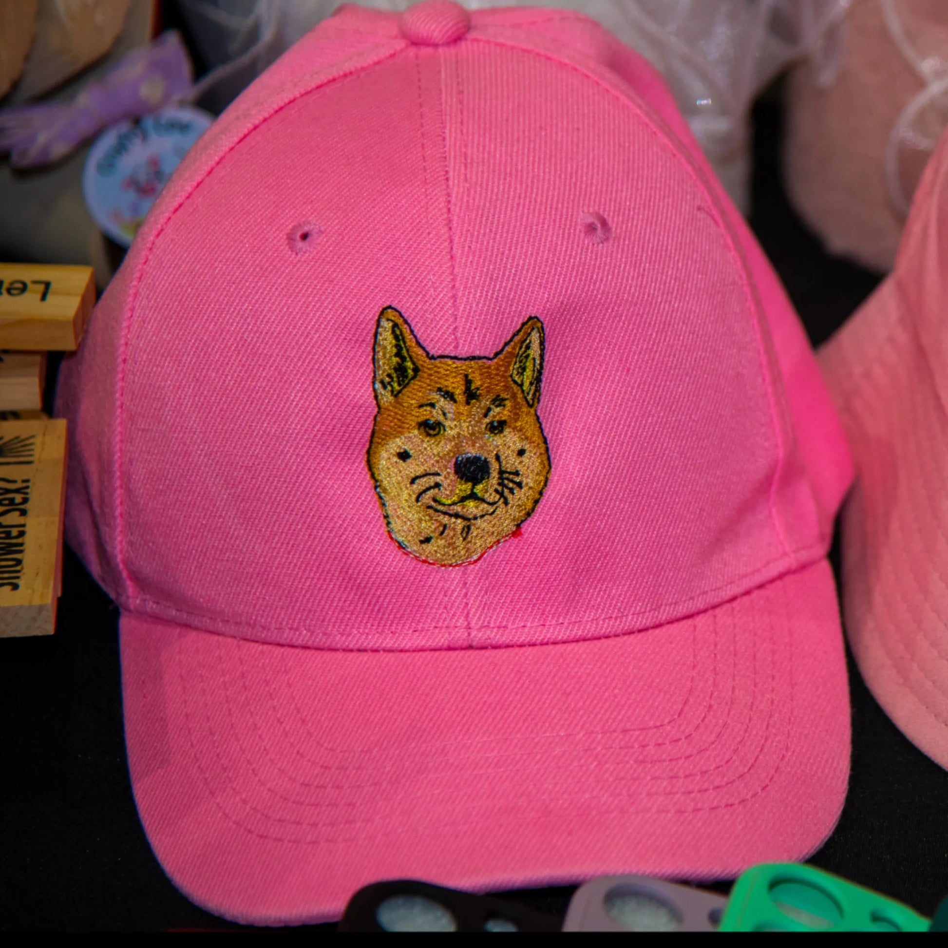 Шапка с Бродирано Куче/Котка по Снимка – Персонализиран Подарък | Бродерия - Wishifyy