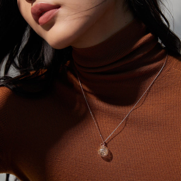 Сребърно Колие „Направи Желание“ – Истински Глухарчета + Гравирана Плочка | Wishifyy - Wishifyy